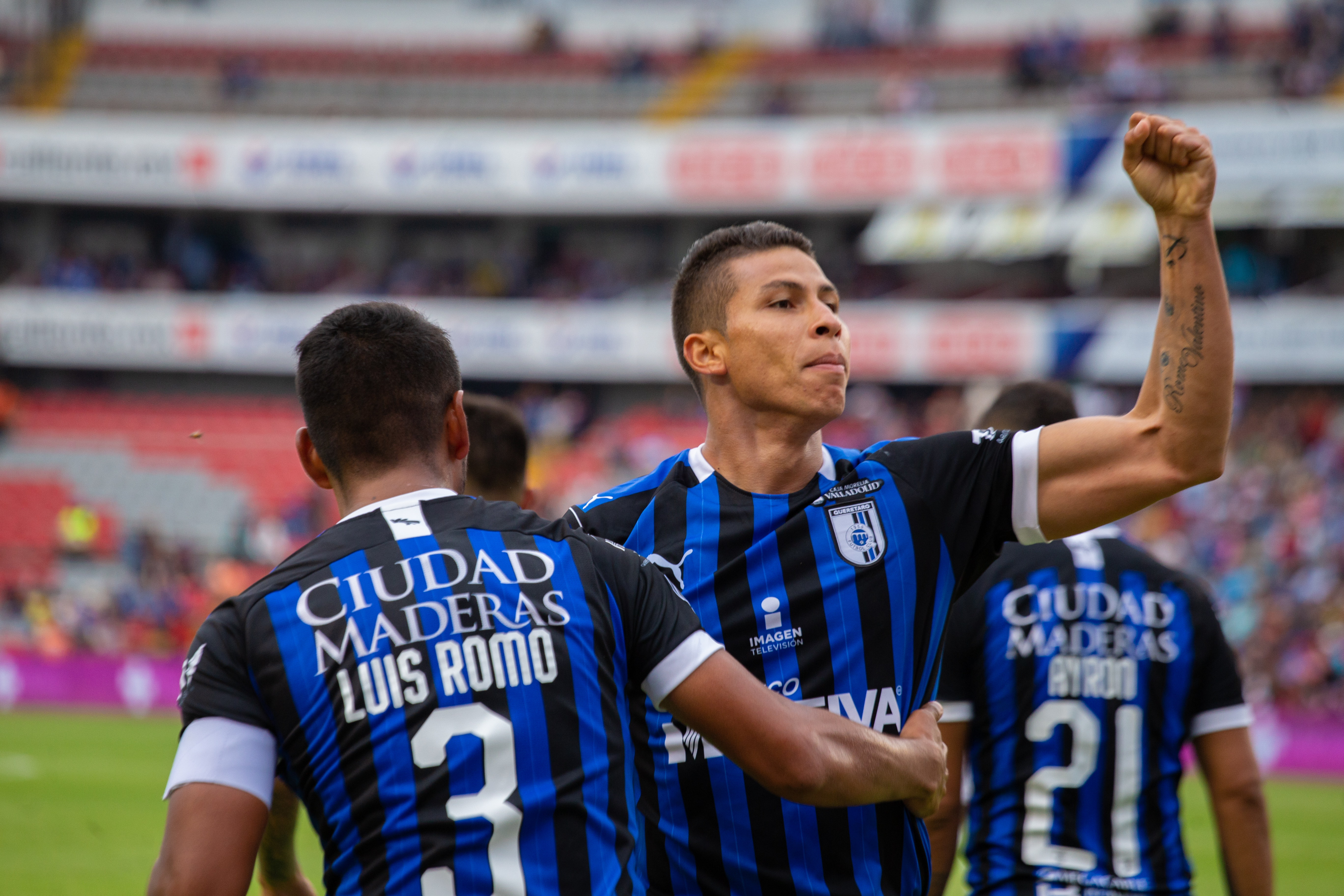 Querétaro tomó por asalto el primer sitio de la Liga MX