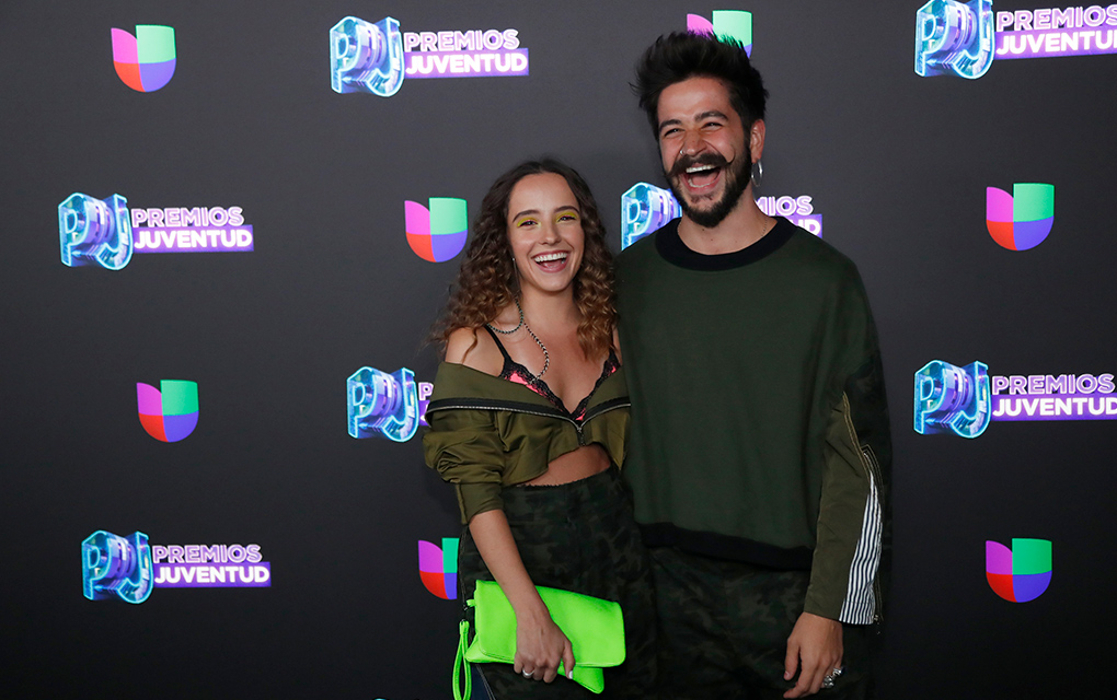 Camilo celebra su primer disco recién casado y en cuarentena