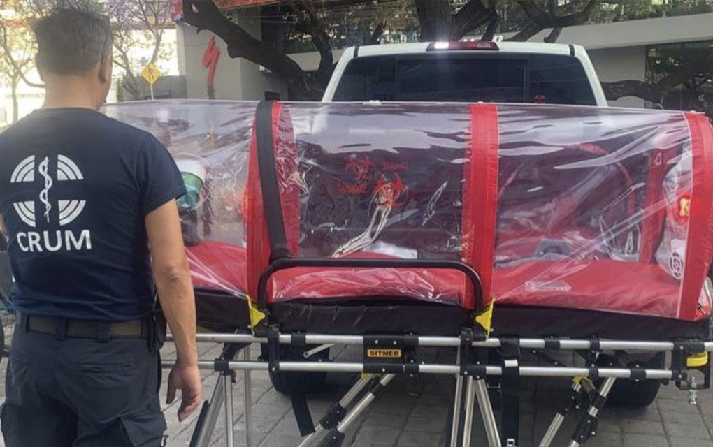 En Querétaro se adquirieron cápsulas para transportar a los pacientes con coronavirus. /Foto: Especial