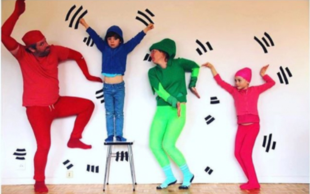 Dóblate de la risa con estas fotos de gente recreando obras de arte