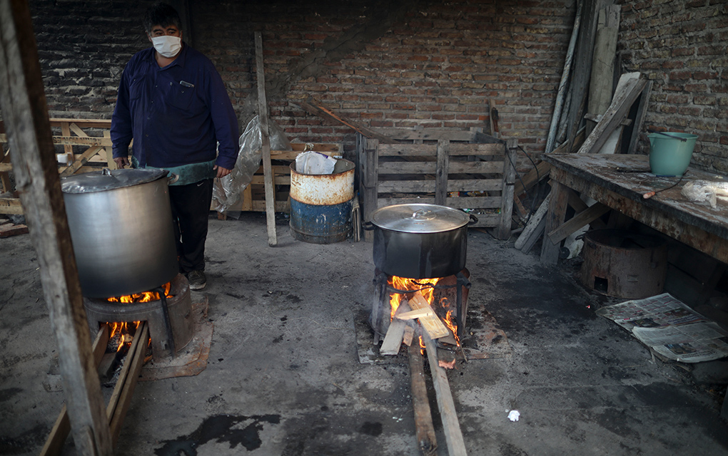 La pandemia sume a Argentina en una de sus peores crisis
