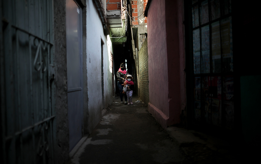 La pandemia sume a Argentina en una de sus peores crisis