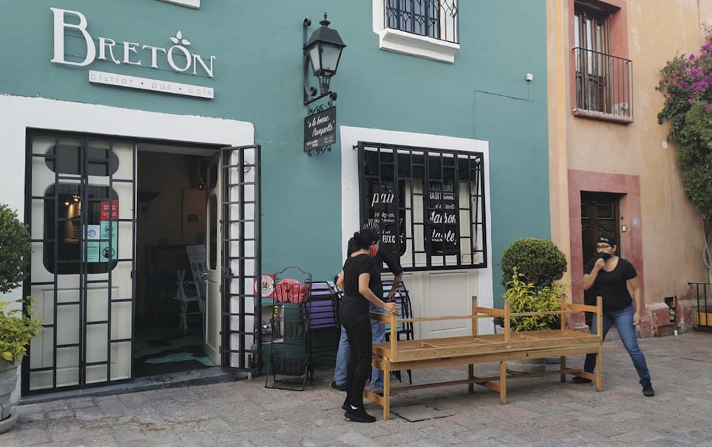 Para algunos comercios, todo parecía como si fueran a abrir por primera vez en su historia. / Foto: Yarhim Jiménez