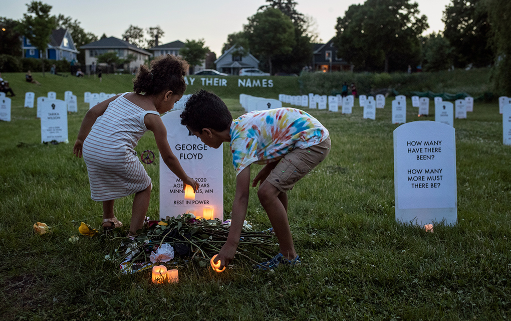 George Floyd, el hombre que quería emocionar al mundo / The New York Times