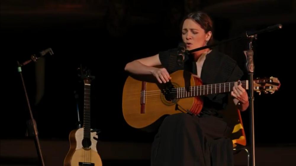 Natalia Lafourcade le canta a una heroína este 15 de agosto 