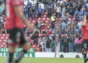 Pelea entre Querétaro y Atlas en el Corregidora