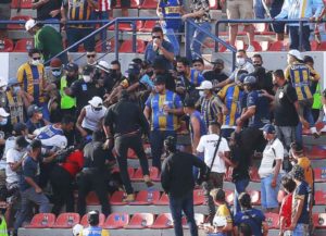 Pelea en el Alfonso Lastras