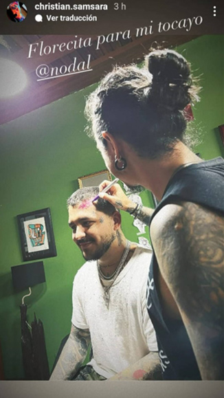 Christian Nodal se borra otro tatuaje inspirado en Belinda
