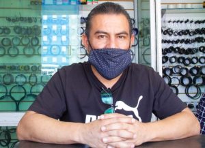 Carlos, piezas automotrices