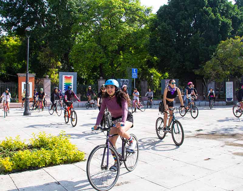 Mujeres se apoderan de las calles de Querétaro
