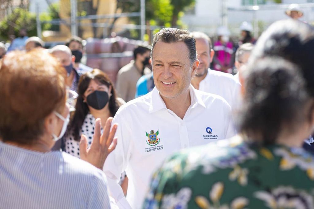 Supervisa Gobernador obras de mejoramiento urbano en la colonia Tejeda
