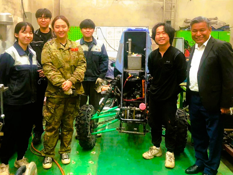 UTEQ y Universidad Shinhan de Corea fortalecen lazos de colaboración