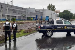 Lluvias en Querétaro inundan la avenida 5 de Febrero