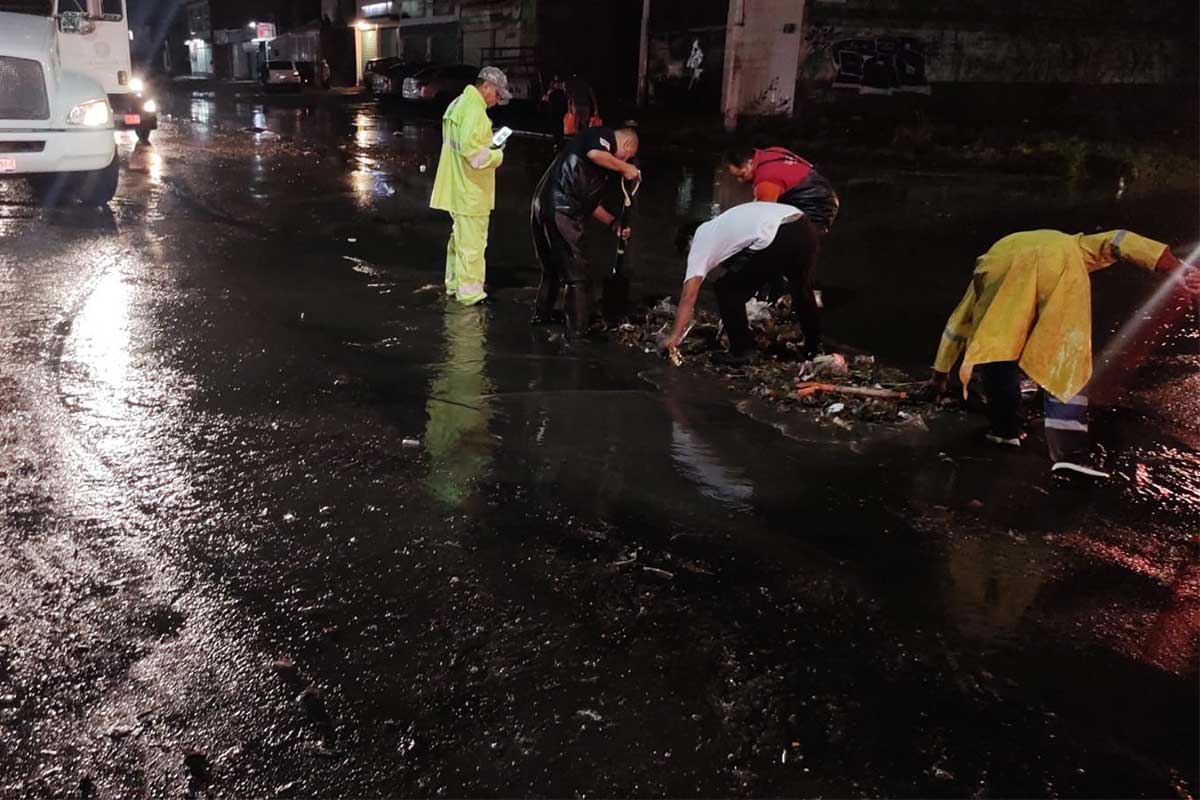 Atieden afectaciones a causa de lluvias en la capital de Querétaro
