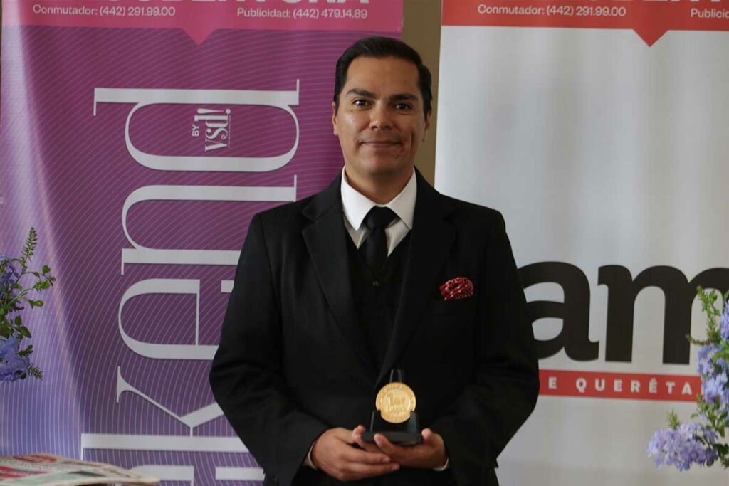 Reconocen a periodistas del estado de Querétaro
