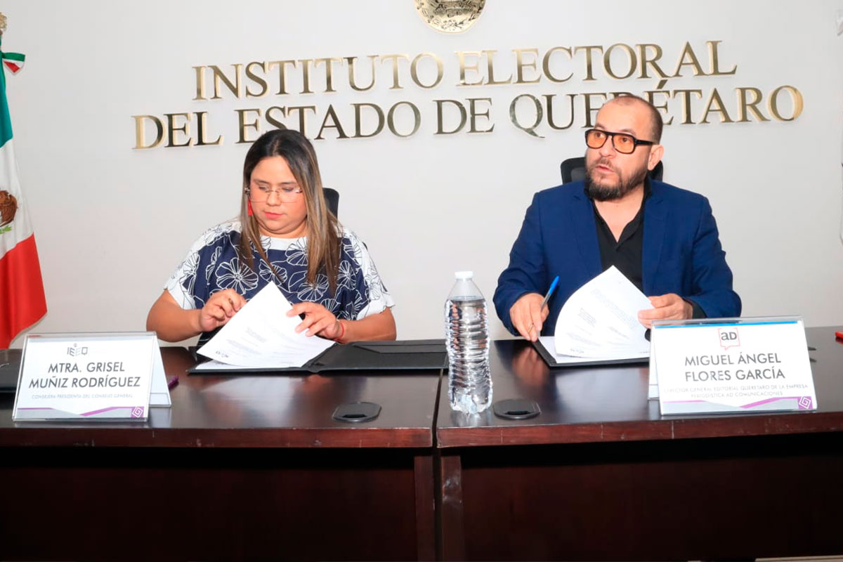AD-Comunicaciones-y-IEEQ-firman-convenio