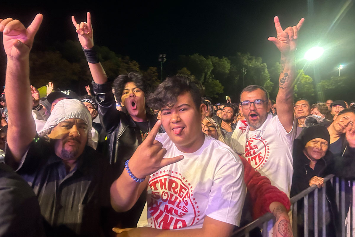 Publicó-disfrutando-del-TRI