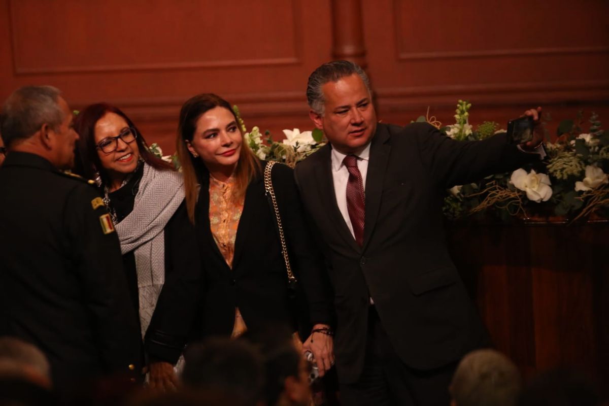 Conmemoran Día de la Constitución en Querétaro
