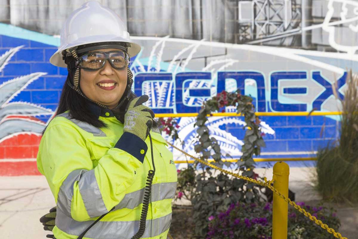 Industria de la construcción se fortalece con la inclusión de mujeres en el sector