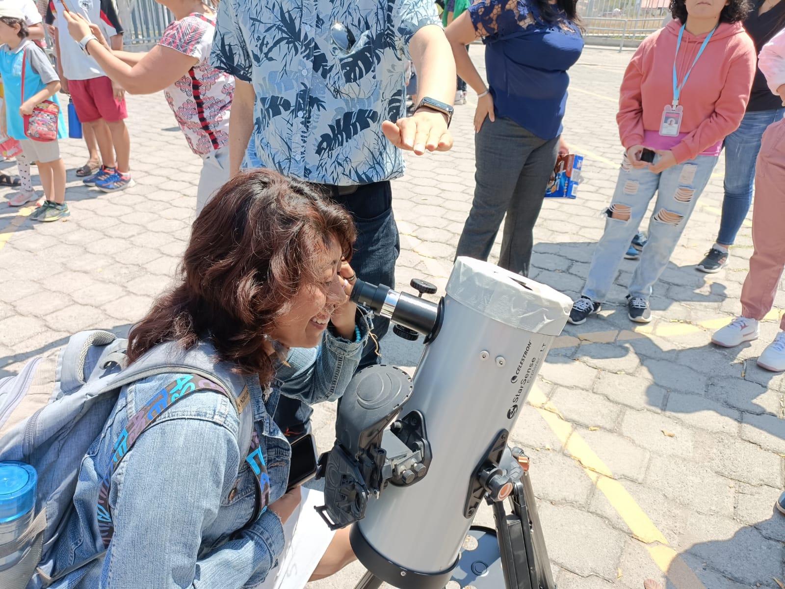 En la UAQ y en el Centro Histórico se instalaron telescopios para observar el eclipse solar.
