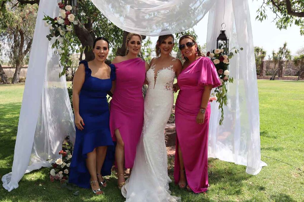 Diana Ledesma y Héctor Villanueva se casaron en la Hacienda Viborillas