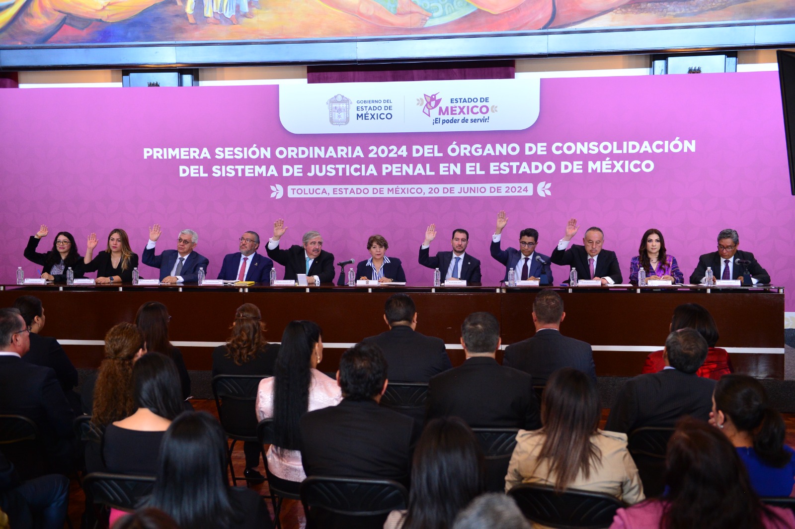 En esta Sesión se consolidó la firma de tres acuerdos que fortalecen el sistema de justicia penal y garantizan el respeto de los Derechos Humanos en el Estado de México.