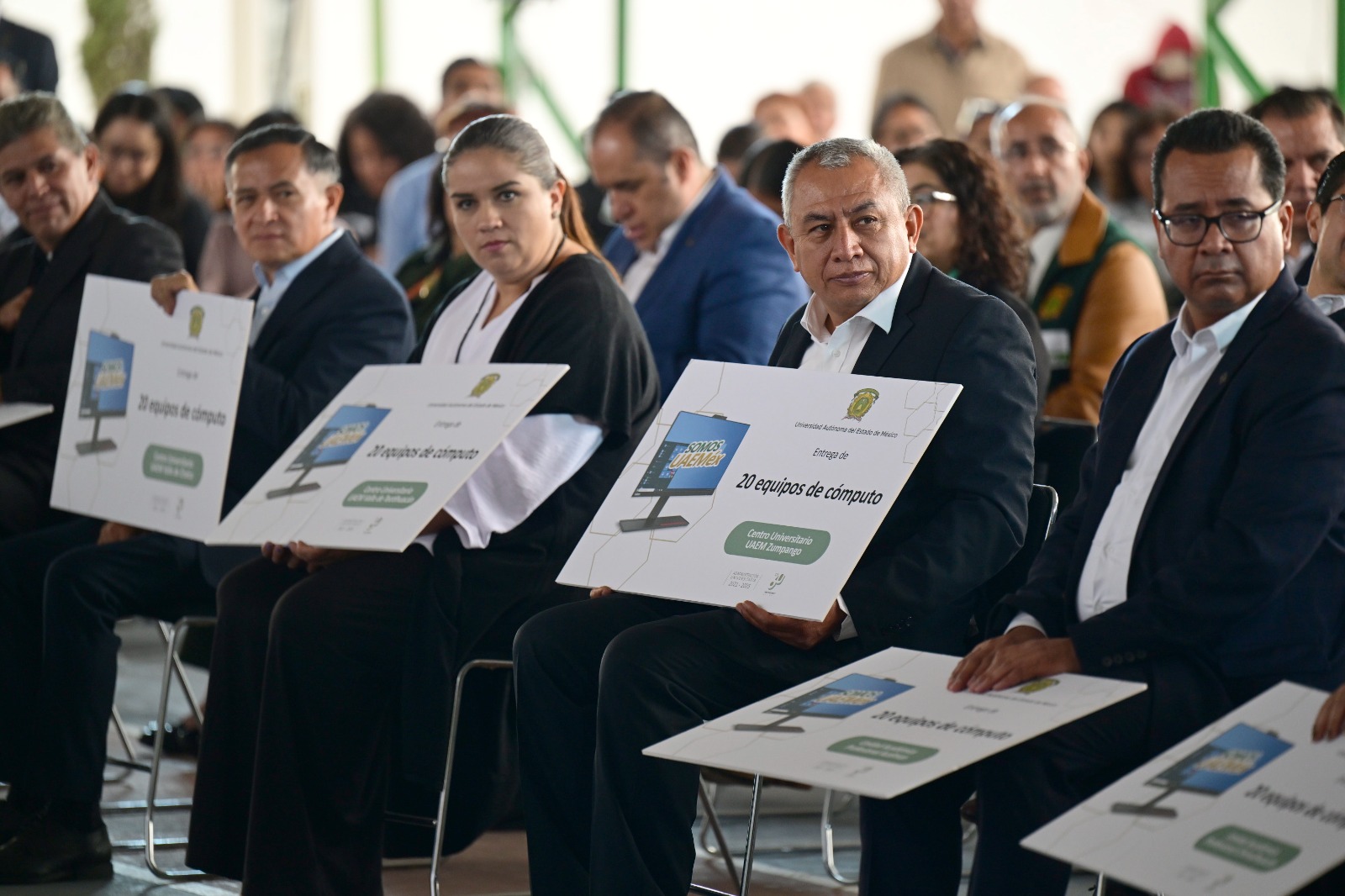 Los equipos son destinados a los planteles de los municipios de Acolman, Amecameca, Cuautitlán Izcalli, Chimalhuacán, Ecatepec, Nezahualcóyotl, Teotihuacán, Tlalnepantla, Valle de Chalco y Texcoco.
