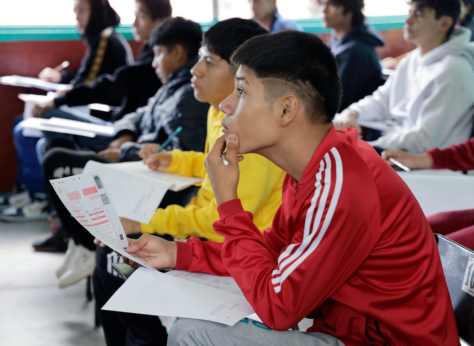 Se aplicaron exámenes para aspirantes a instituciones de nivel medio superior.