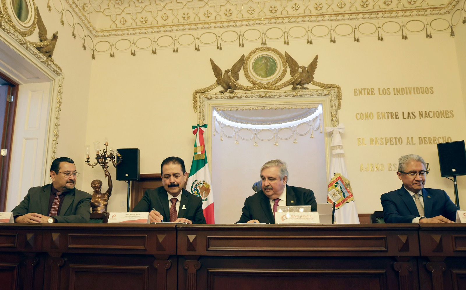 La capacitación de alta calidad garantizará que los mediadores escolares estén bien preparados para desempeñar su rol con eficacia y profesionalismo.