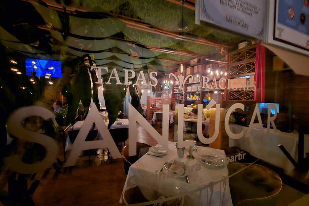 Noche flamenca en el restaurante Sanlúcar