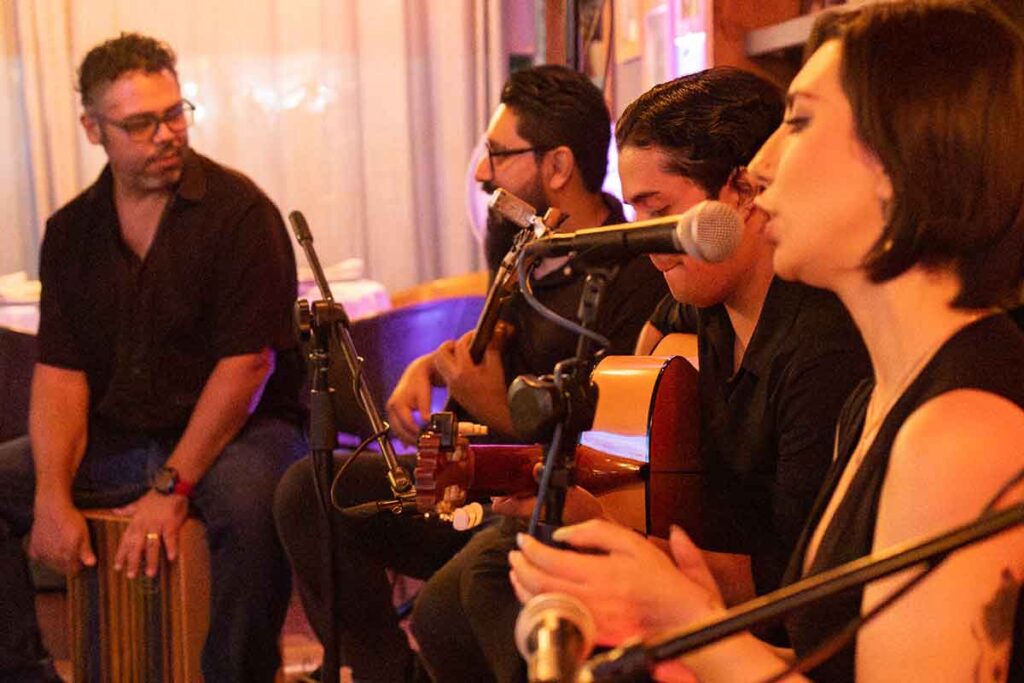 Noche flamenca en el restaurante Sanlúcar