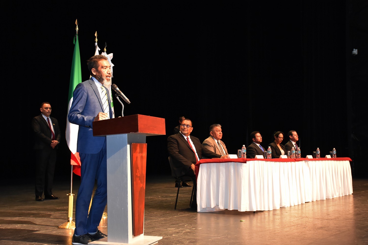 Concluyen sus estudios más de 300 estudiantes de la Universidad Digital del Estado de México
