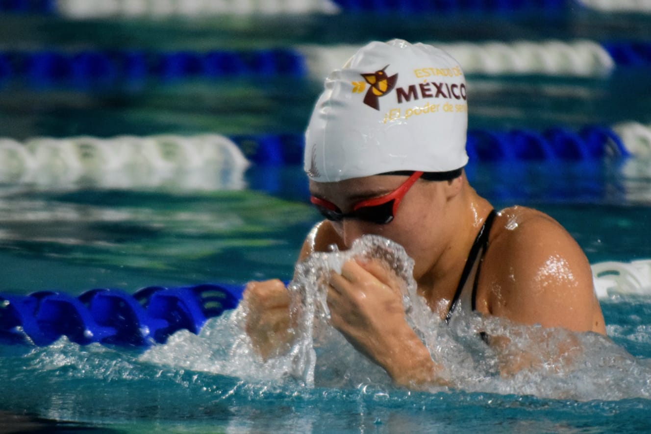 En natación, los atletas mexiquenses se llevaron 15 medallas de oro, 9 de plata y 13 de bronce.