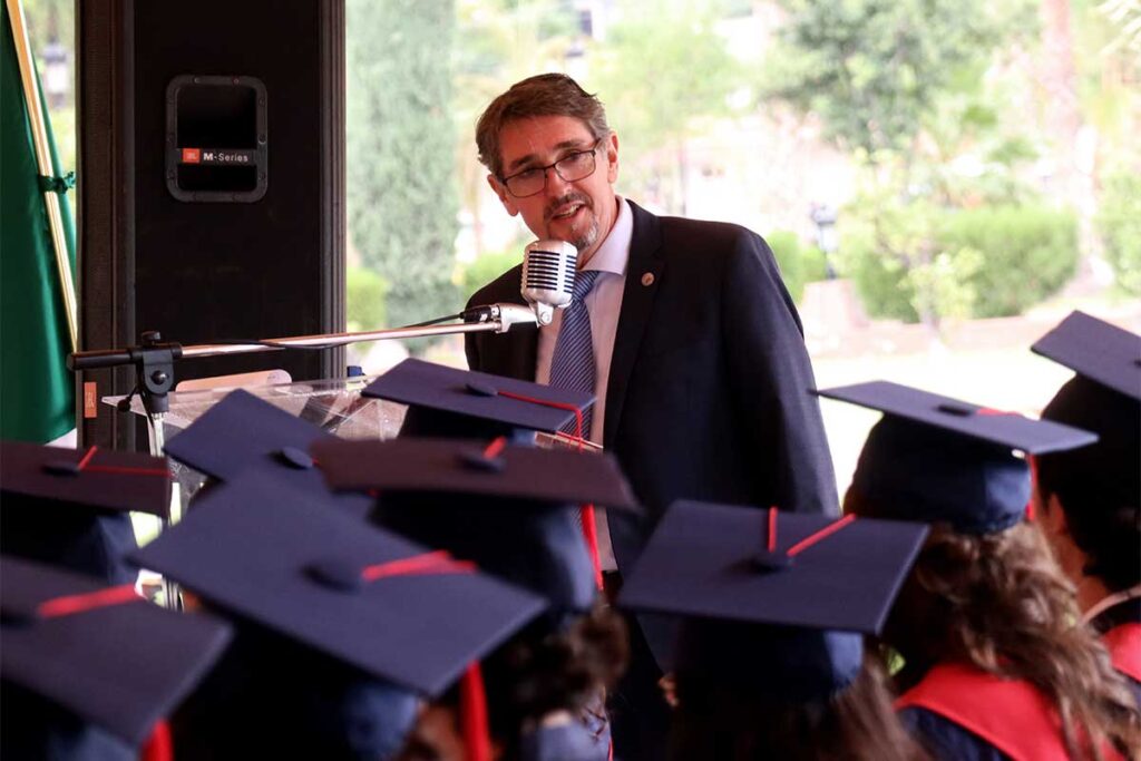 Alumnos de la tercera generación del Colegio Austriaco Mexicano realizan su graduación
