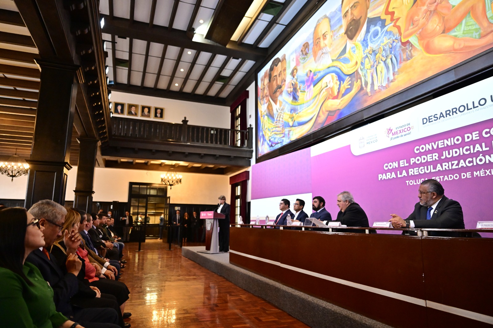 Gracias al apoyo del Gobierno estatal más de 2 mil personas ya cuentan con certeza jurídica en su patrimonio.