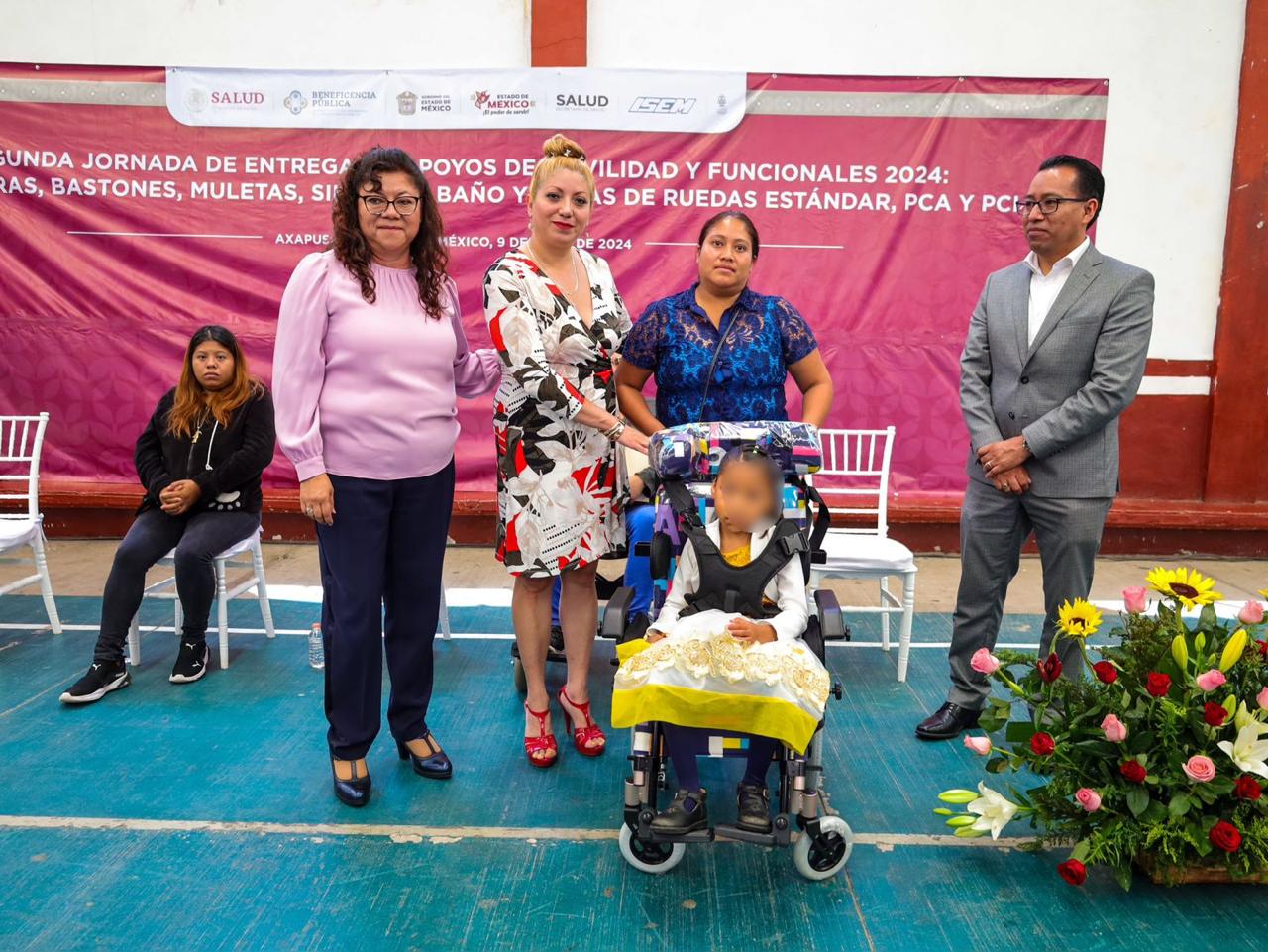 La Secretaría de Salud, Macarena Montoya Olvera encabeza la entrega de estos apoyos que son un beneficio directo y de gratuidad para las personas con alguna discapacidad.