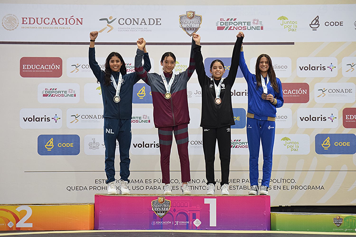 También obtuvieron 13 preseas de plata y 18 de bronce, lo que demuestra el liderazgo de la entidad en esta disciplina.