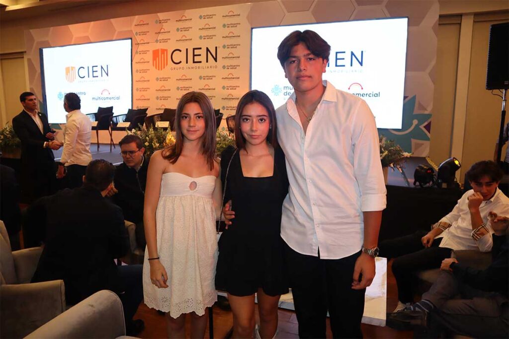 CIEN Grupo Inmobiliaria ofrece el Friends & Family de un proyecto de su línea Multicomercial Querétaro, llamado Multicentro de Salud