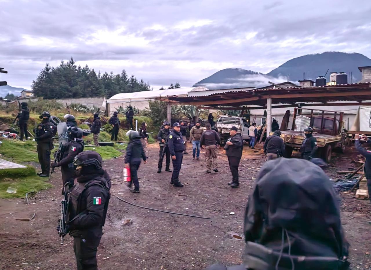 Se ejecutaron dos órdenes de cateo en dos aserraderos clandestinos que operaban en la comunidad de Santa Lucía.