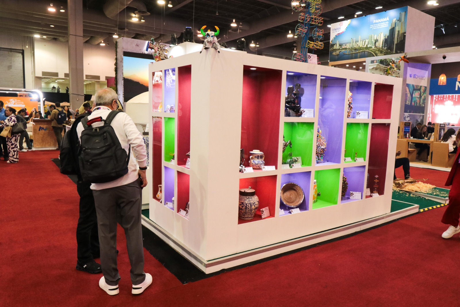 El Estado de México presenta su oferta de turismo de reuniones en el IBTM Américas, destacando su infraestructura y conectividad.