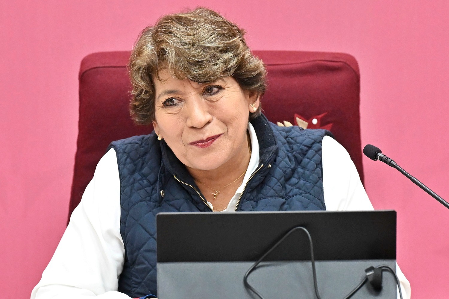 La Gobernadora Delfina Gómez Álvarez preside la Mesa de Coordinación para la Construcción de la Paz en Toluca.