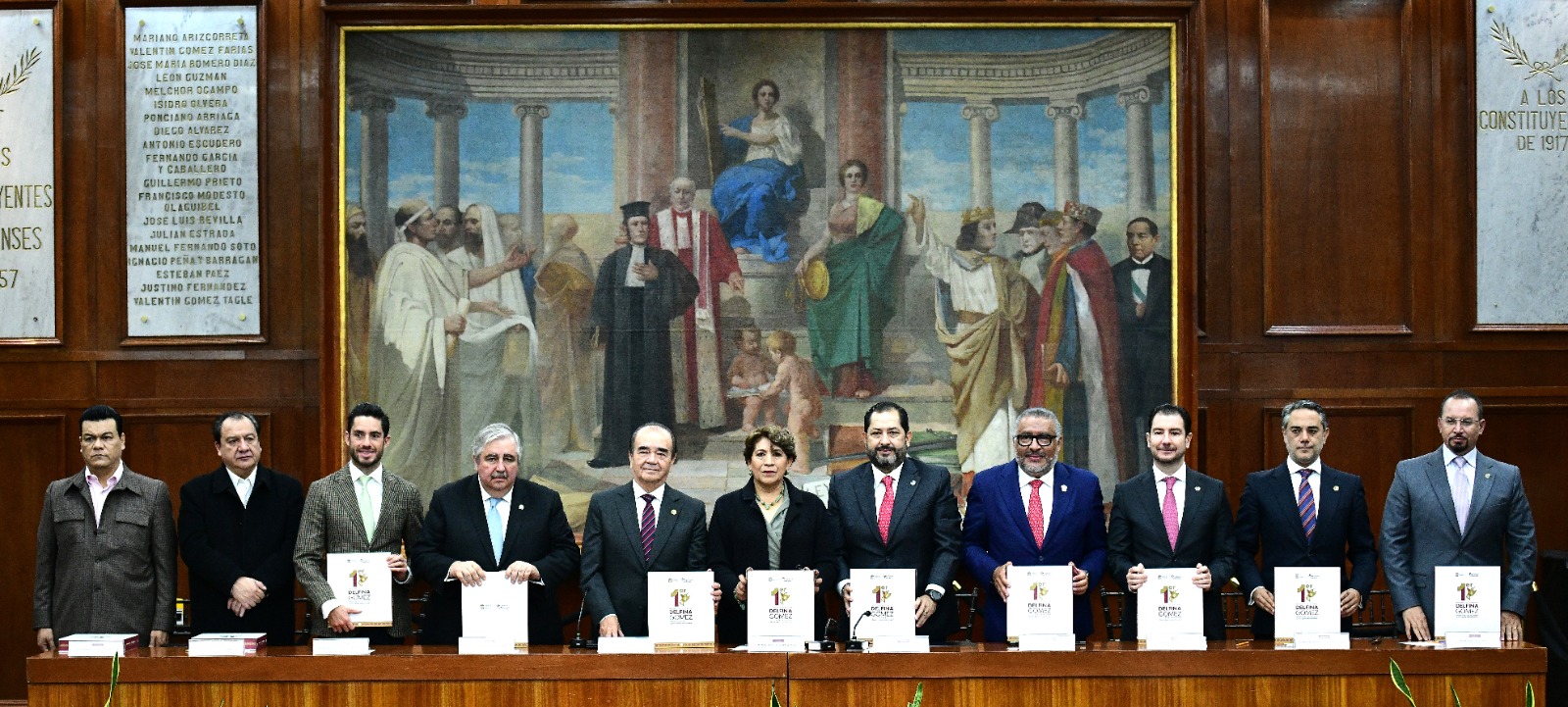 Diputados de la LXII Legislatura destacan la importancia del liderazgo de Delfina Gómez en el Edomex.