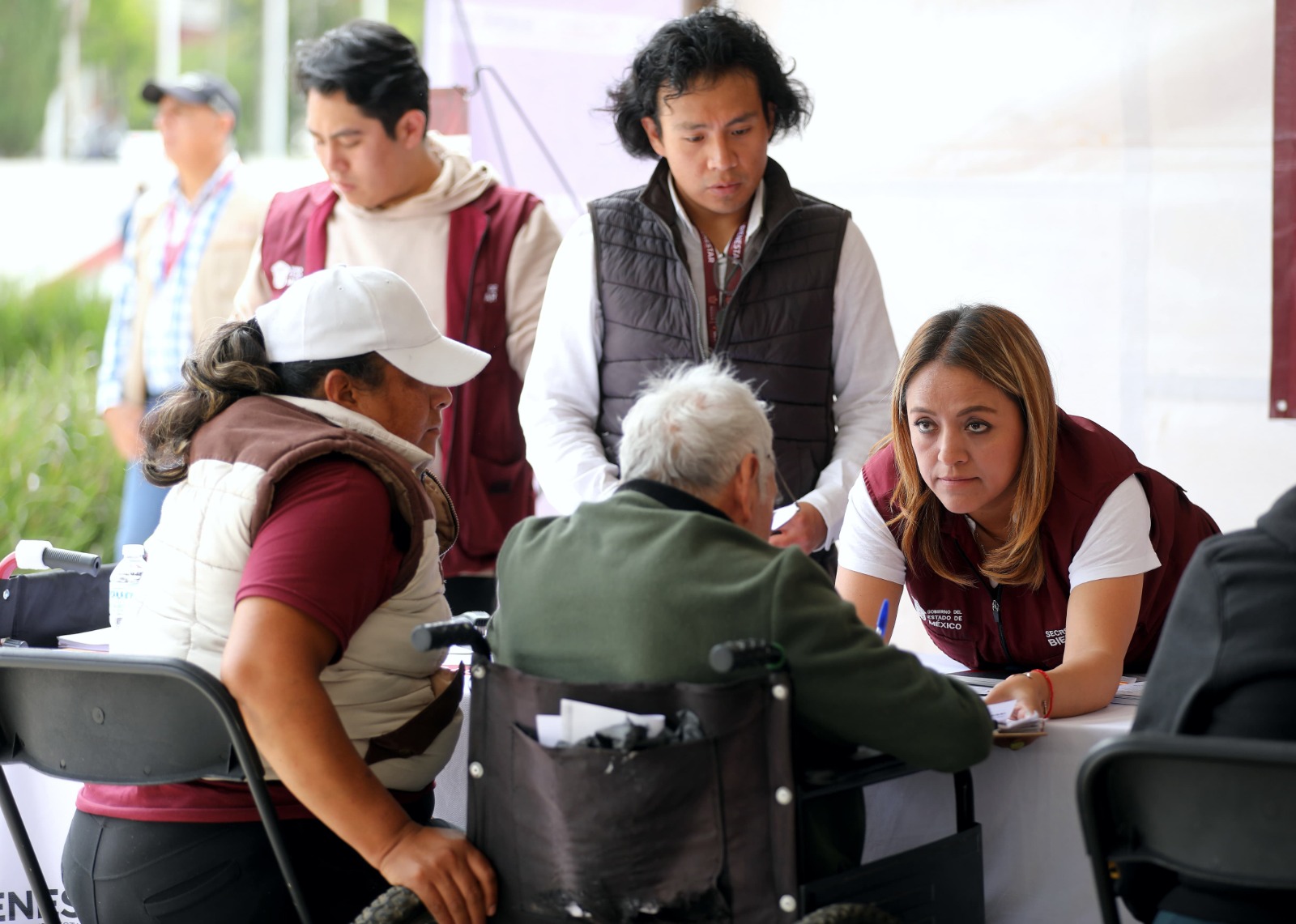 Se entregaron 157 aparatos funcionales, como sillas de ruedas y andaderas.