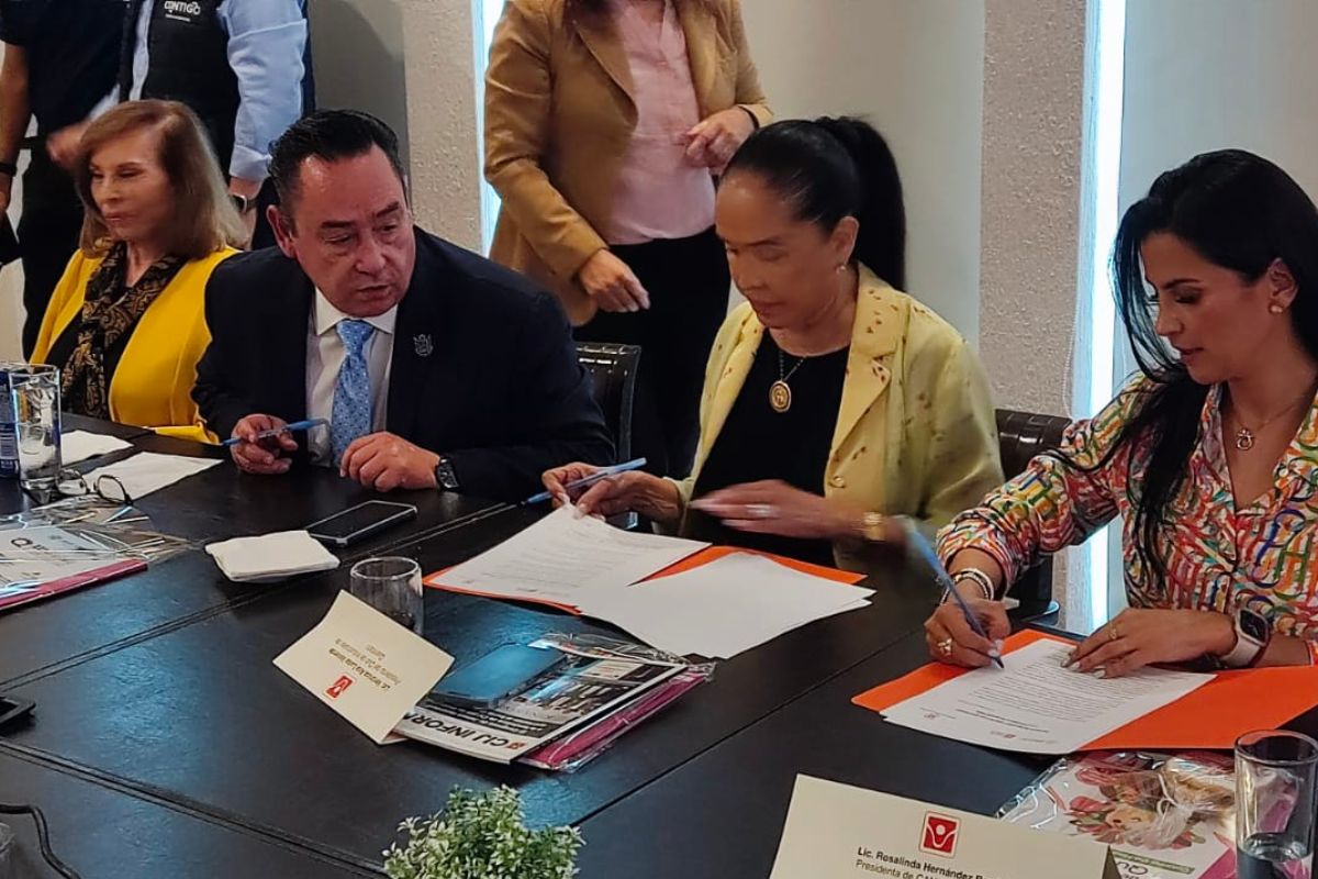Firman alianza de mujeres en lucha contra las adicciones y la violencia en Querétaro