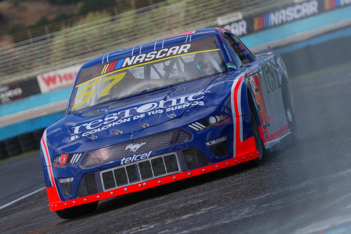 La carrera NASCAR promete ofrecer un espectáculo emocionante.