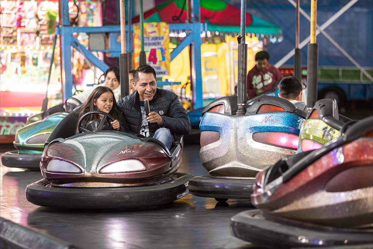iversión sin fin en la Feria Internacional Ganadera Querétaro 2024: nuevos juegos mecánicos, espectáculos vibrantes y la espectacular Rueda Alliance te esperan.