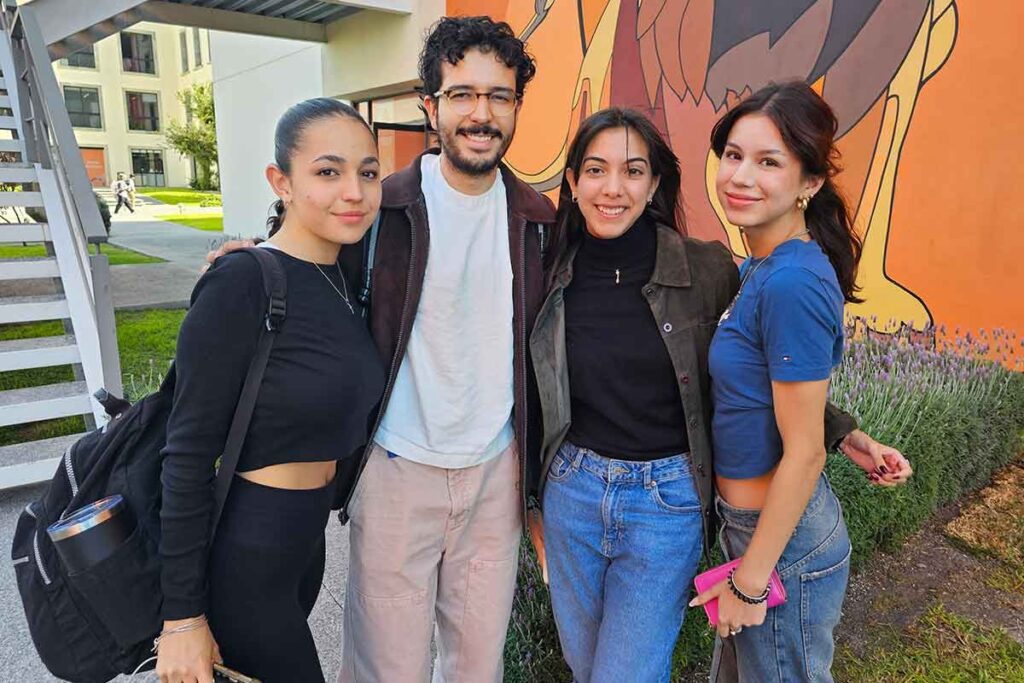 Drake Bell convive con alumnos de la Universidad Anáhuac Querétaro