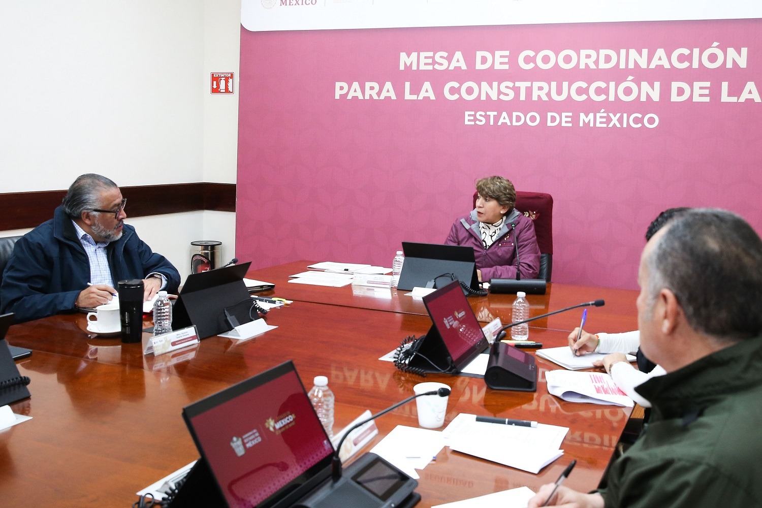 Delfina Gómez destaca el esfuerzo conjunto para la paz y seguridad en el Estado de México.