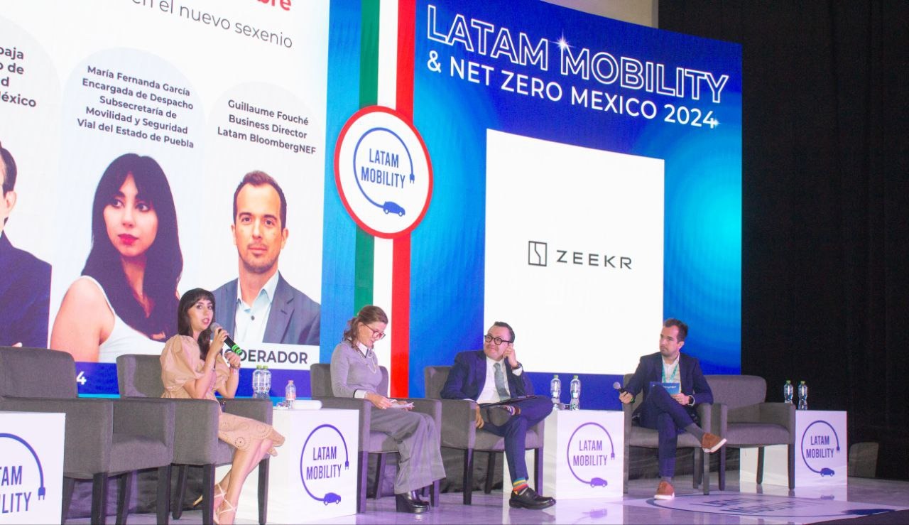 El Estado de México invita a la inversión privada para impulsar la modernización del transporte.