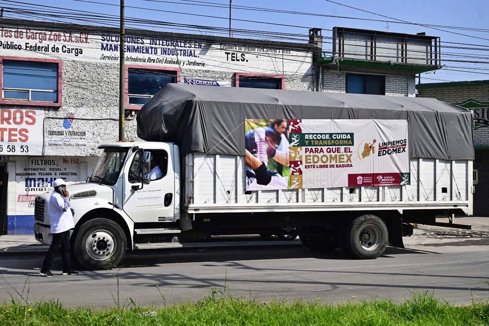 Sitio web de la campaña permite reportar llantas abandonadas para mantener limpio el Estado de México.